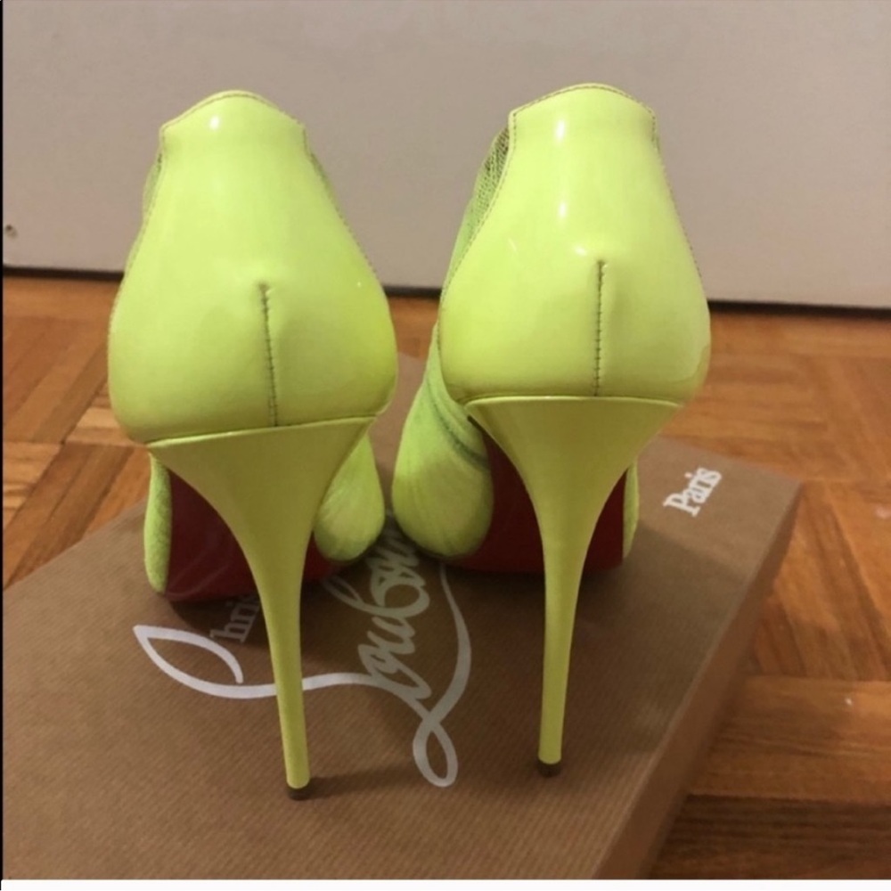 Lace follies / yellow stiletto - Picture 3 of 5